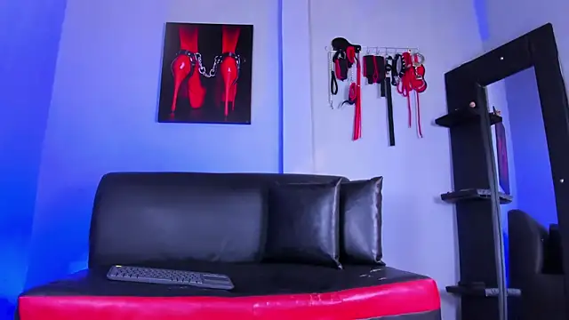 isabellestone online show from 09/23/25, 08:12