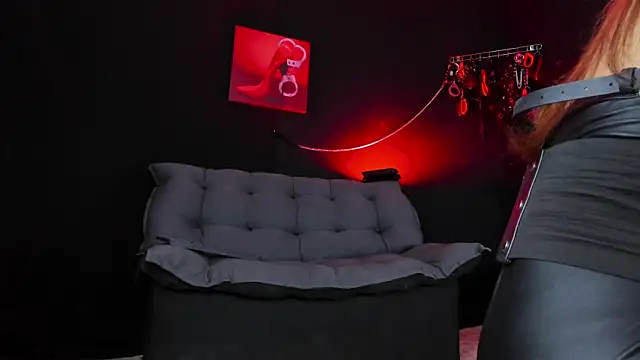 isabellestone online show from 06/22/26, 10:18