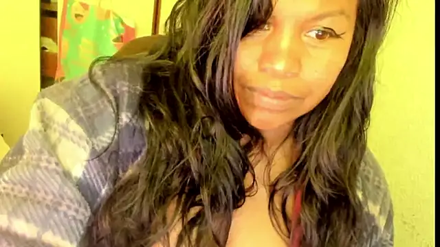 Snapshot of ebonylouissexyhot chatting on 09/11/25, 09:26 ebonylouissexyhot online show from 09/11/25, 09:26