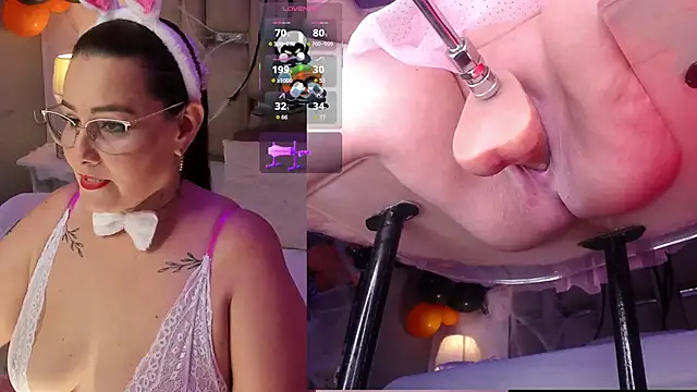 Snapshot of ErikaMontiel__ chatting on 10/11/25, 08:18 ErikaMontiel online show from 10/11/25, 08:18