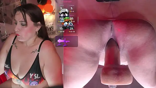 Snapshot of ErikaMontiel__ chatting on 10/17/25, 10:01 ErikaMontiel online show from 10/17/25, 10:01