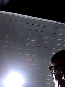 Snapshot of Jhajhaqq chatting on 11/12/25, 07:20 Jhajhaqq online show from 11/12/25, 07:20