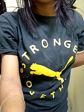 Snapshot of Raj-kumari chatting on 12/16/25, 04:56 Raj-kumari online show from 12/16/25, 04:56