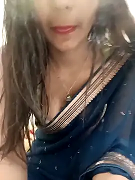 Snapshot of Raj-kumari chatting on 02/08/26, 06:33 Raj-kumari online show from 02/08/26, 06:33