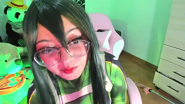 Lolii Zoe online show from 10/04/25, 06:00