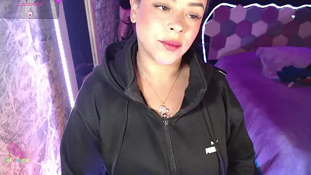 Snapshot of Danniela20 chatting on 06/16/26, 04:48 Danniela20 online show from 06/16/26, 04:48