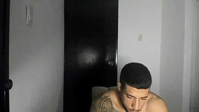 Snapshot of ThiagoLugo chatting on 05/30/26, 06:43 ThiagoLugo online show from 05/30/26, 06:43
