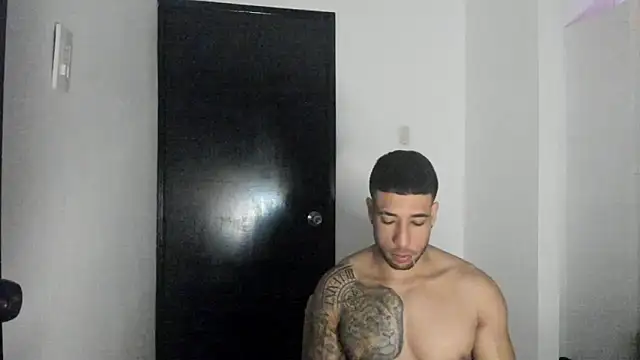 Snapshot of ThiagoLugo chatting on 06/02/26, 06:04 ThiagoLugo online show from 06/02/26, 06:04