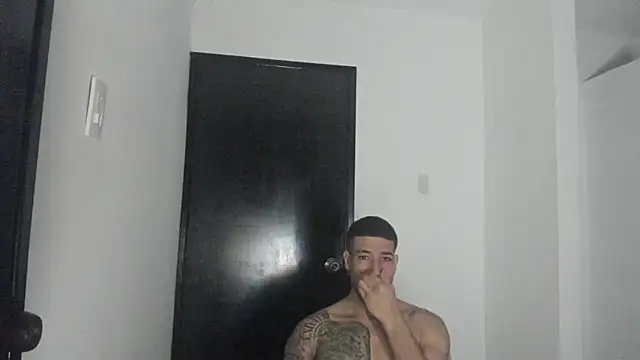 Snapshot of ThiagoLugo chatting on 06/26/26, 05:56 ThiagoLugo online show from 06/26/26, 05:56