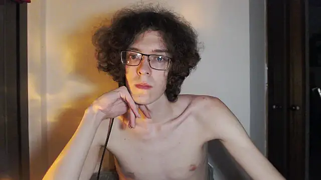 LovesomeCookie online show from 05/04/26, 04:36
