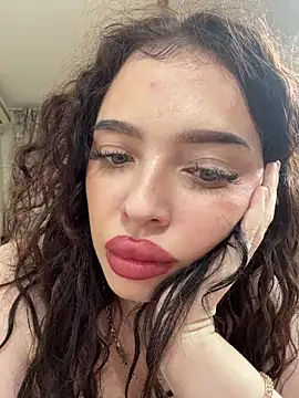 Hannah xBaby online show from 12/04/25, 05:10