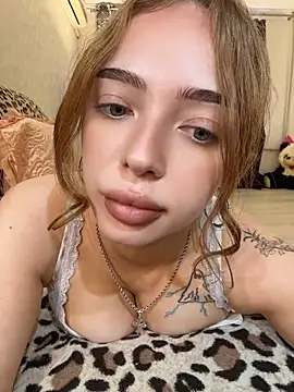 Snapshot of Hannah_xBaby chatting on 06/21/26, 01:24 Hannah xBaby online show from 06/21/26, 01:24