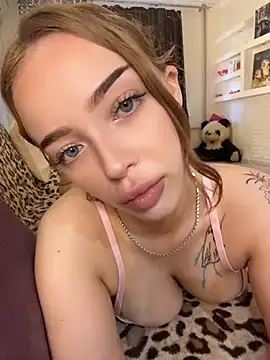 Snapshot of Hannah_xBaby chatting on 06/22/26, 10:56 Hannah xBaby online show from 06/22/26, 10:56