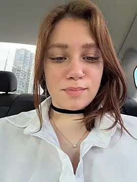 Snapshot of lucy-joy chatting on 05/16/26, 09:17 lucy-joy online show from 05/16/26, 09:17