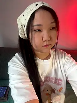 Snapshot of tammy_gun chatting on 12/03/25, 10:24 tammy gun online show from 12/03/25, 10:24