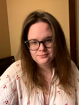 Snapshot of MariaMirabella chatting on 11/16/25, 09:20 MariaMirabella online show from 11/16/25, 09:20