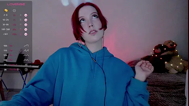 Snapshot of Ruby_Flame chatting on 10/30/25, 05:53 Ruby Flame online show from 10/30/25, 05:53