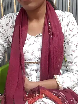 AnkitaDevi online show from 11/10/25, 04:55