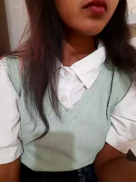 Snapshot of AnkitaDevi chatting on 02/24/26, 05:27 AnkitaDevi online show from 02/24/26, 05:27