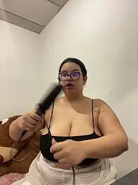 Emily Taylor2 online show from 09/13/25, 02:33