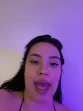 Emily Taylor2 online show from 10/05/25, 04:33