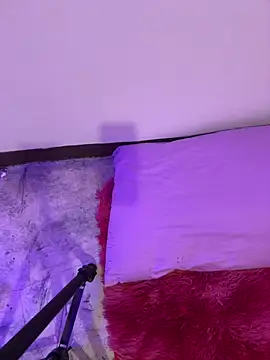Emily Taylor2 online show from 05/04/26, 01:56