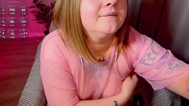 Snapshot of NaomiRey1 chatting on 02/23/26, 05:32 NaomiRey1 online show from 02/23/26, 05:32