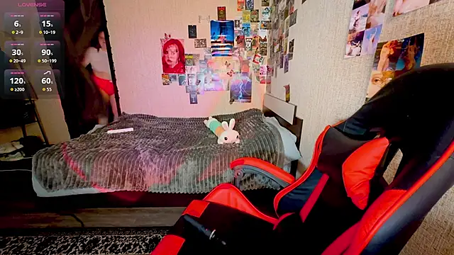 NaomiRey1 online show from 04/30/26, 06:58