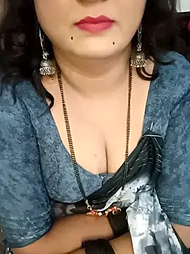 Snapshot of Niharika555 chatting on 06/11/26, 08:34 Niharika555 online show from 06/11/26, 08:34
