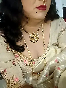 Snapshot of Niharika555 chatting on 07/10/26, 08:33 Niharika555 online show from 07/10/26, 08:33