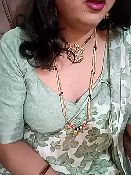 Snapshot of Niharika555 chatting on 07/29/26, 05:00 Niharika555 online show from 07/29/26, 05:00