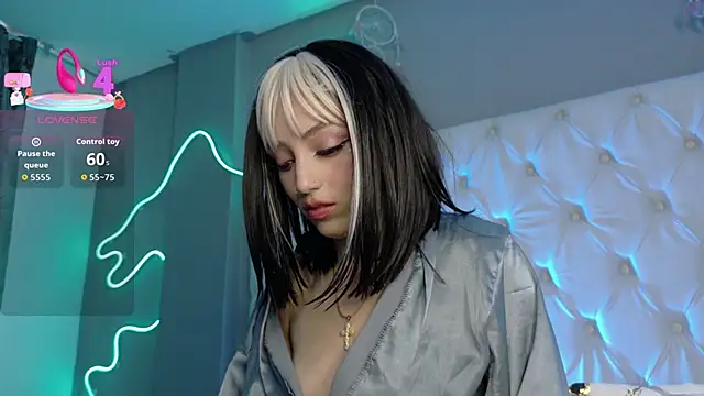 Megan  cole1 online show from 10/17/25, 12:19