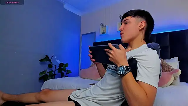 Ares di martin online show from 12/05/25, 03:20