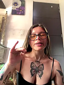 KoraSweett online show from 12/16/25, 06:24