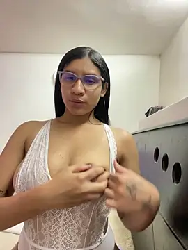 Danny gonza online show from 10/13/25, 07:03