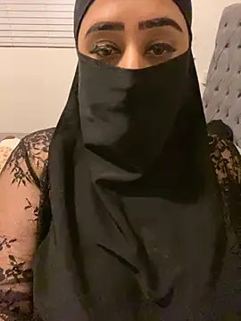 Snapshot of Pari_Persianbaddie6 chatting on 03/26/26, 03:56 Pari Persianbaddie6 online show from 03/26/26, 03:56