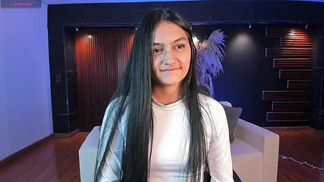 AidaJones online show from 10/06/25, 11:18