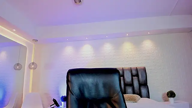 AidaJones online show from 04/24/26, 11:12