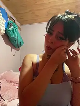 Snapshot of kiittyselenita chatting on 05/10/26, 01:22 kiittyselenita online show from 05/10/26, 01:22