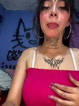 Snapshot of kiittyselenita chatting on 05/16/26, 05:37 kiittyselenita online show from 05/16/26, 05:37