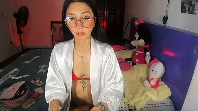 Anais lux online show from 06/26/26, 12:04