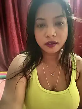Snapshot of hornyzinia123 chatting on 05/06/26, 04:30 hornyzinia123 online show from 05/06/26, 04:30