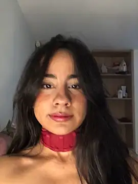 Snapshot of SelinaCatt_ chatting on 11/15/25, 04:21 SelinaCatt online show from 11/15/25, 04:21