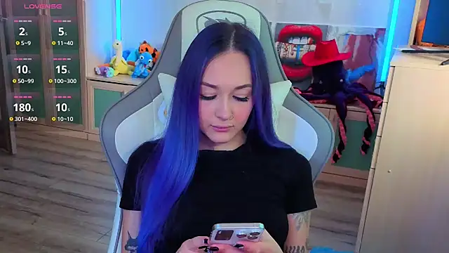 Im suka online show from 10/25/25, 04:20