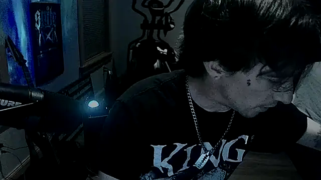 Snapshot of LEVIATHANX666 chatting on 05/05/26, 03:47 LEVIATHANX666 online show from 05/05/26, 03:47