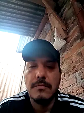 Snapshot of Ridick2025 chatting on 10/25/25, 08:14 Ridick2025 online show from 10/25/25, 08:14