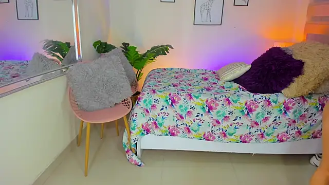 LusyKitty online show from 09/15/25, 03:01