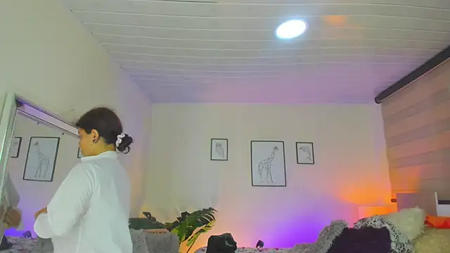 LusyKitty online show from 10/14/25, 02:51