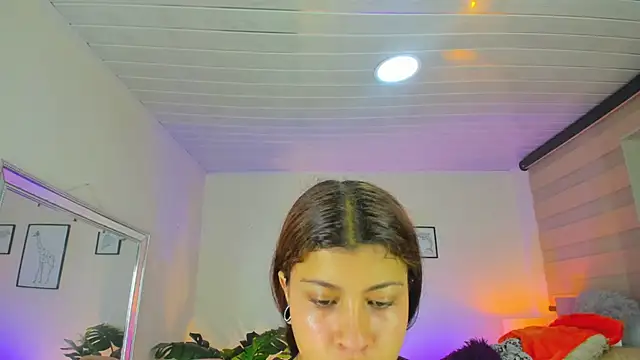 LusyKitty online show from 10/16/25, 03:46