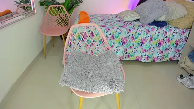 LusyKitty online show from 10/27/25, 04:00